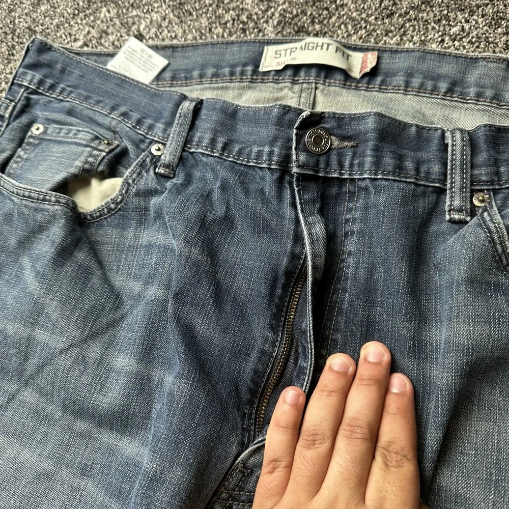 Levis 505 Jeans Mens 40x30 Blue Medium Wash Straight Zip Fly Regular Fit‎ Denim